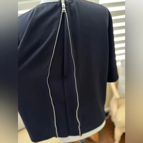 Everlane | Navy Blue Boxy Zip Back Blouse - Size 4 - Picture 6 of 6